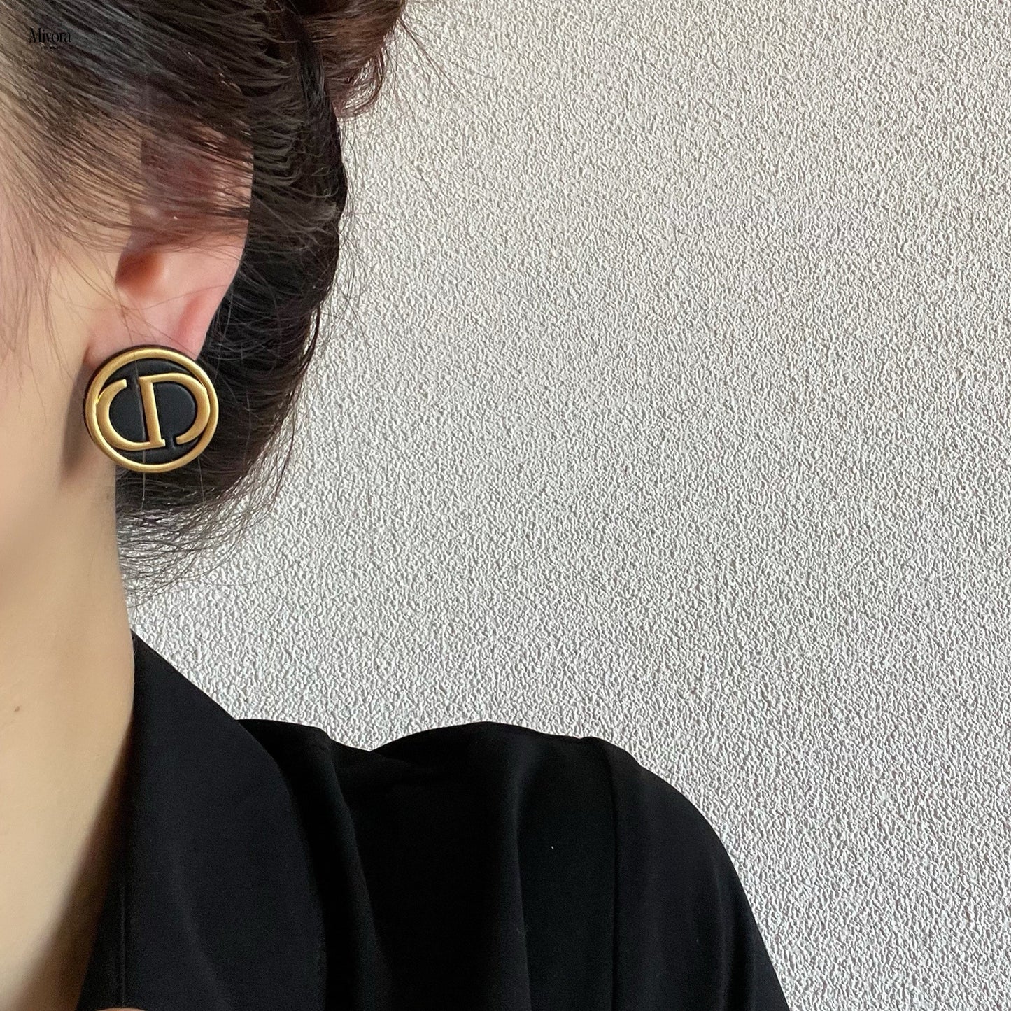 Mivora® VINTAGE MONOGRAM STUD EARRINGS