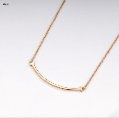 Mivora® SMILE ARC NECKLACE