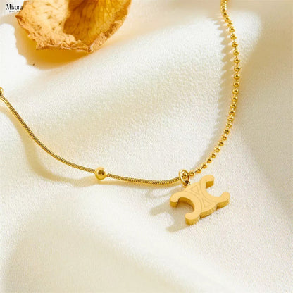 Mivora® ARC CHARM NECKLACE