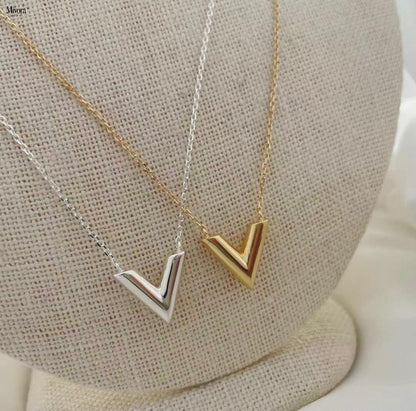 Mivora® V SIGNATURE NECKLACE