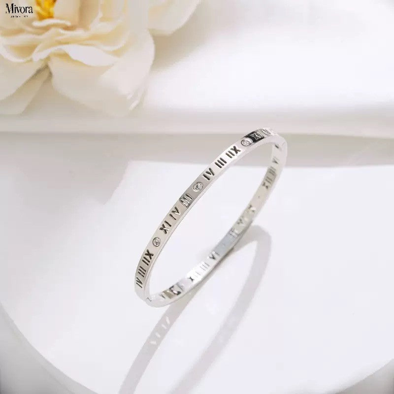 Mivora® ROMAN NUMERAL BANGLE