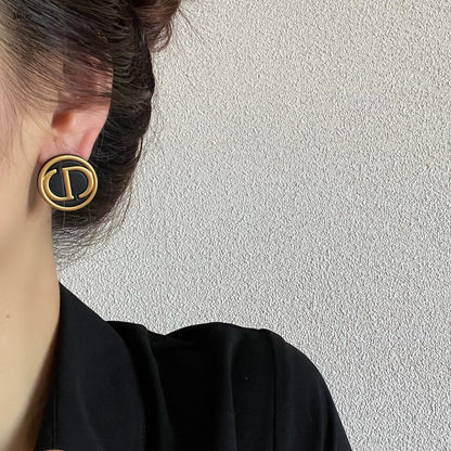 Mivora® VINTAGE MONOGRAM STUD EARRINGS