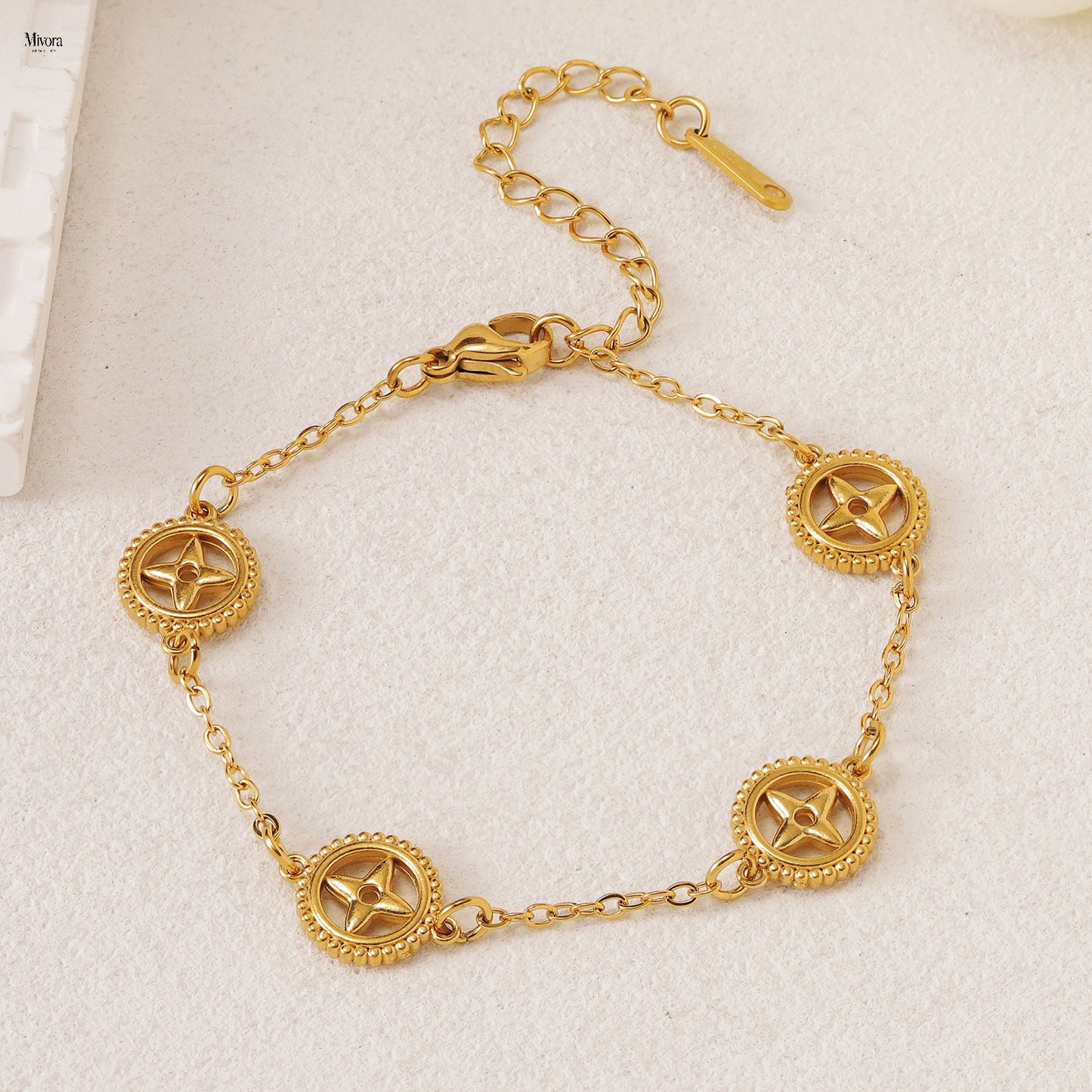 Mivora® HOLLOW CLOVER BRACELET