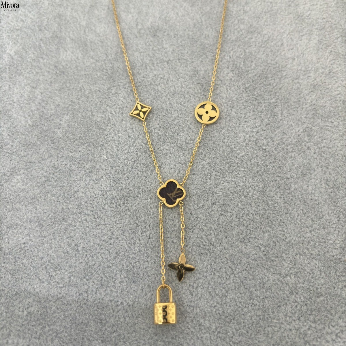 Mivora® CLOVER CHARM NECKLACE